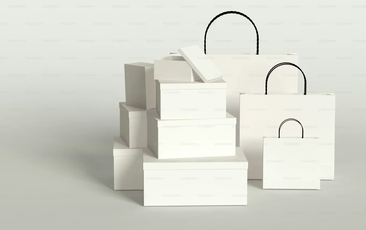 Branded Boxes &
Printed Paper Bags